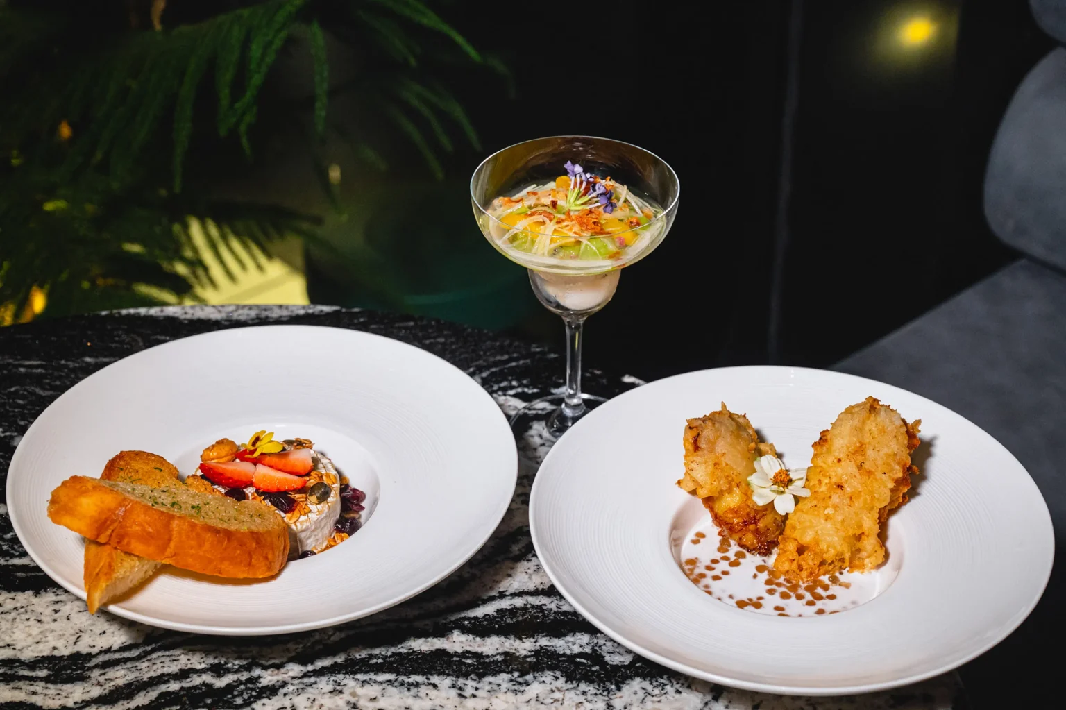 glare-cascade-hotel-bangkok-dining-luxury-views